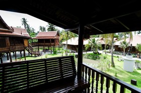 Maikaew Damnoen Resort
