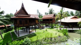Maikaew Damnoen Resort