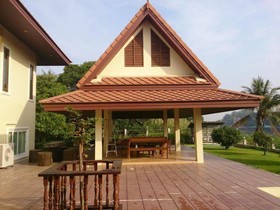 Tharnrarin Villa Suphan Buri