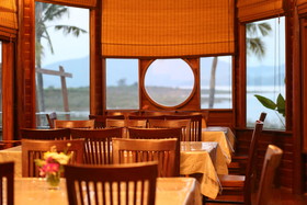 Kaengkrachan Boathouse Paradise Resort