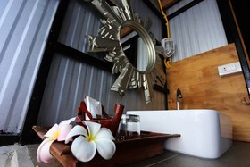 Kaengkrachan Boathouse Paradise Resort