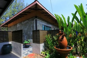 Kaengkrachan Boathouse Paradise Resort