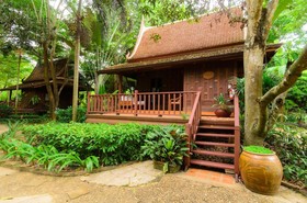 Petchvarin Resort and Spa