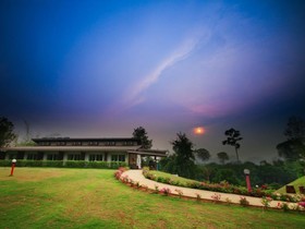 Banana Resort & Spa