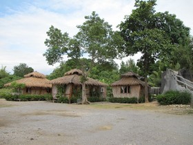 Cave Cliff Tarzan River Kwai Resort