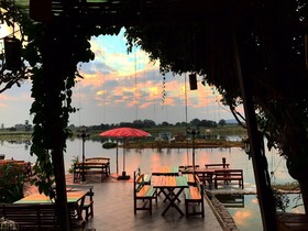 Golden Lake View Boutique Resort