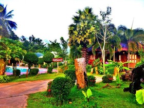 Khaothone River View Resort