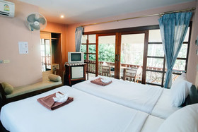 Noble Night Guesthouse