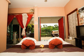 Noble Night Guesthouse