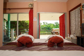 Noble Night Guesthouse