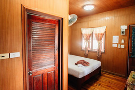 Noble Night Guesthouse