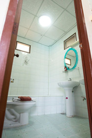 Noble Night Guesthouse