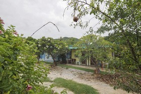 OYO 75325 Our House Tha Sao