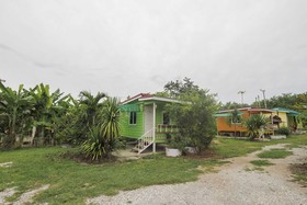 OYO 75325 Our House Tha Sao