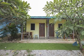 OYO 75325 Our House Tha Sao