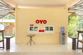 OYO 75359 Thaiburi Thara Resort