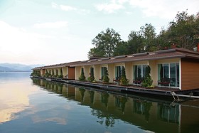 Raya Buri Resort