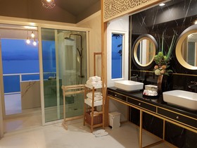 Raya Buri Resort