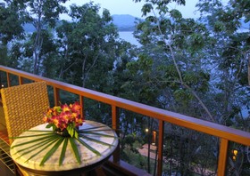 Raya Buri Resort