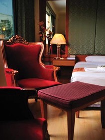 R S Hotel  Kanchanaburi
