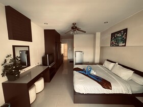 Navanakorn Aomsin Hotel