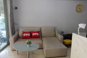 Place Navanakorn by Oyo