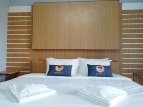 Roomquest Sps Hotel And Residence