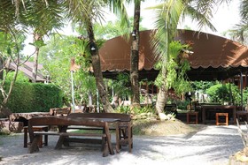 Baan Baitan Resort