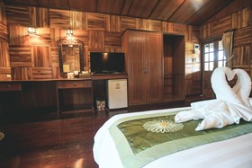 Baan Baitan Resort