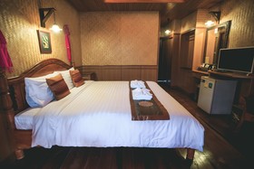 Baan Baitan Resort