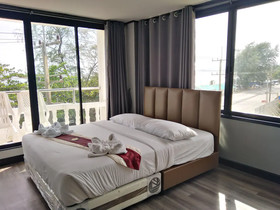 Pimpimarn Beach Hotel