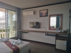 Pimpimarn Beach Hotel