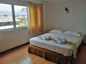 Pimpimarn Beach Hotel