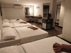 Pimpimarn Beach Hotel