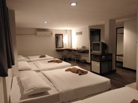 Pimpimarn Beach Hotel