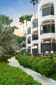 Rayong Palmaries Beach Resort