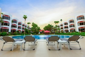 Rayong Palmaries Beach Resort