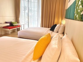 The Poem Hotel