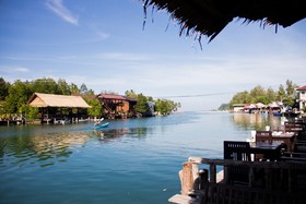 Aana Resort