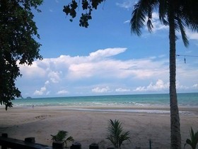 Apple Beachfront Resort