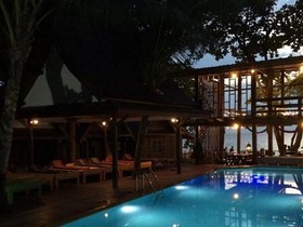 Apple Beachfront Resort