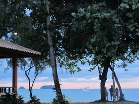 Flora I Talay