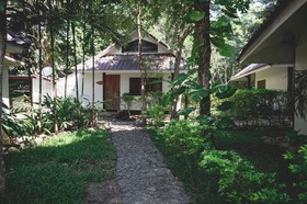 Iyara B R Resort And Spa Kohchan