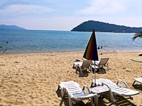 Janus Beach Inn