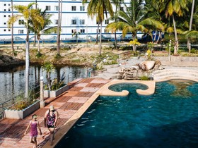 Koh Chang Boat Chalet