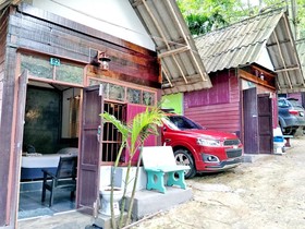 Tuk Tuk Guesthouse