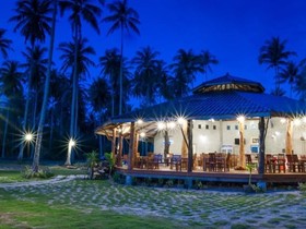 Sea Far Resort