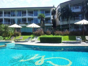Makathanee Resort