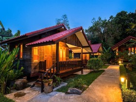 Ban Chom Samed Resort