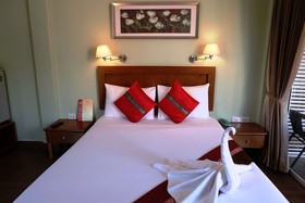 Chilli Hotel & Restaurant